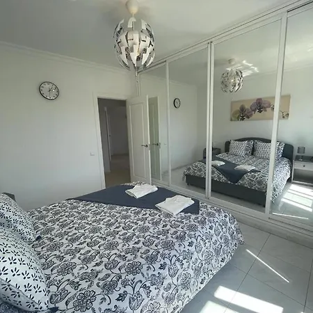 Stunning La Colina Apartment